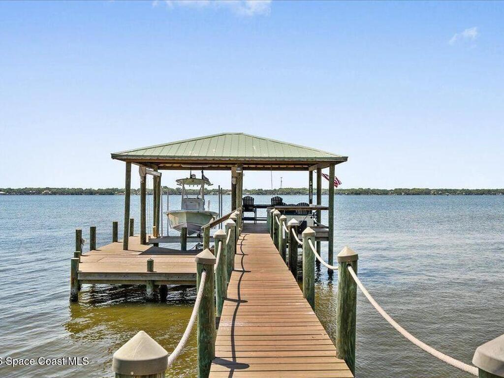 2555 S Tropical Trail, Merritt Island, FL 32952