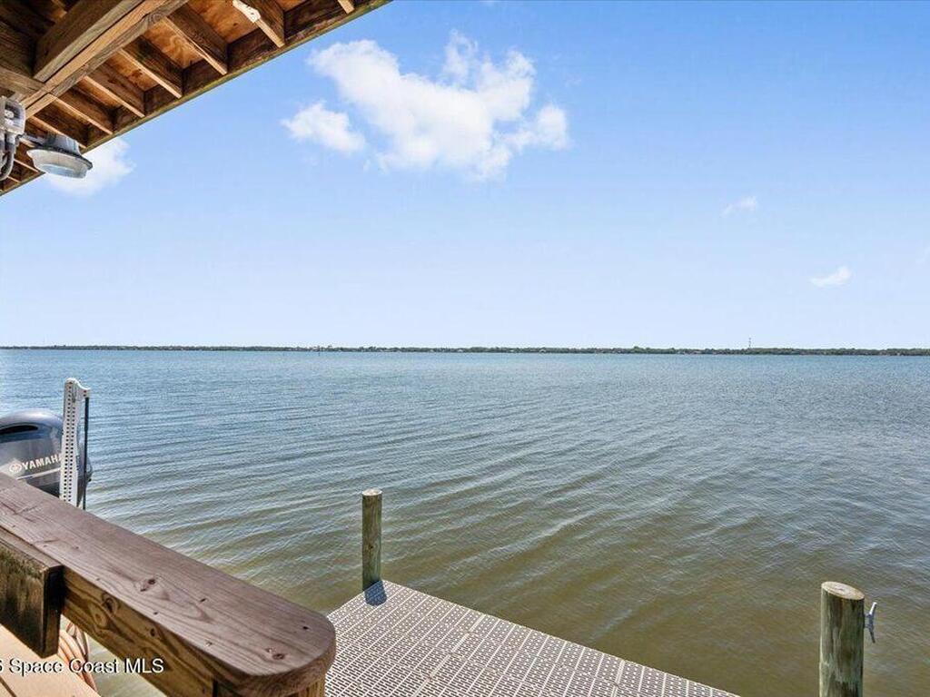 2555 S Tropical Trail, Merritt Island, FL 32952