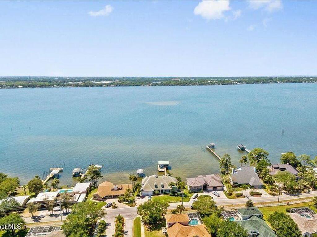 2555 S Tropical Trail, Merritt Island, FL 32952