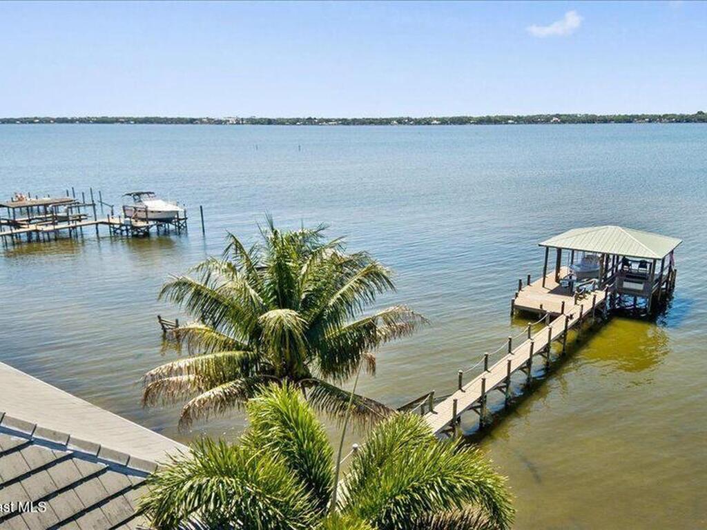 2555 S Tropical Trail, Merritt Island, FL 32952