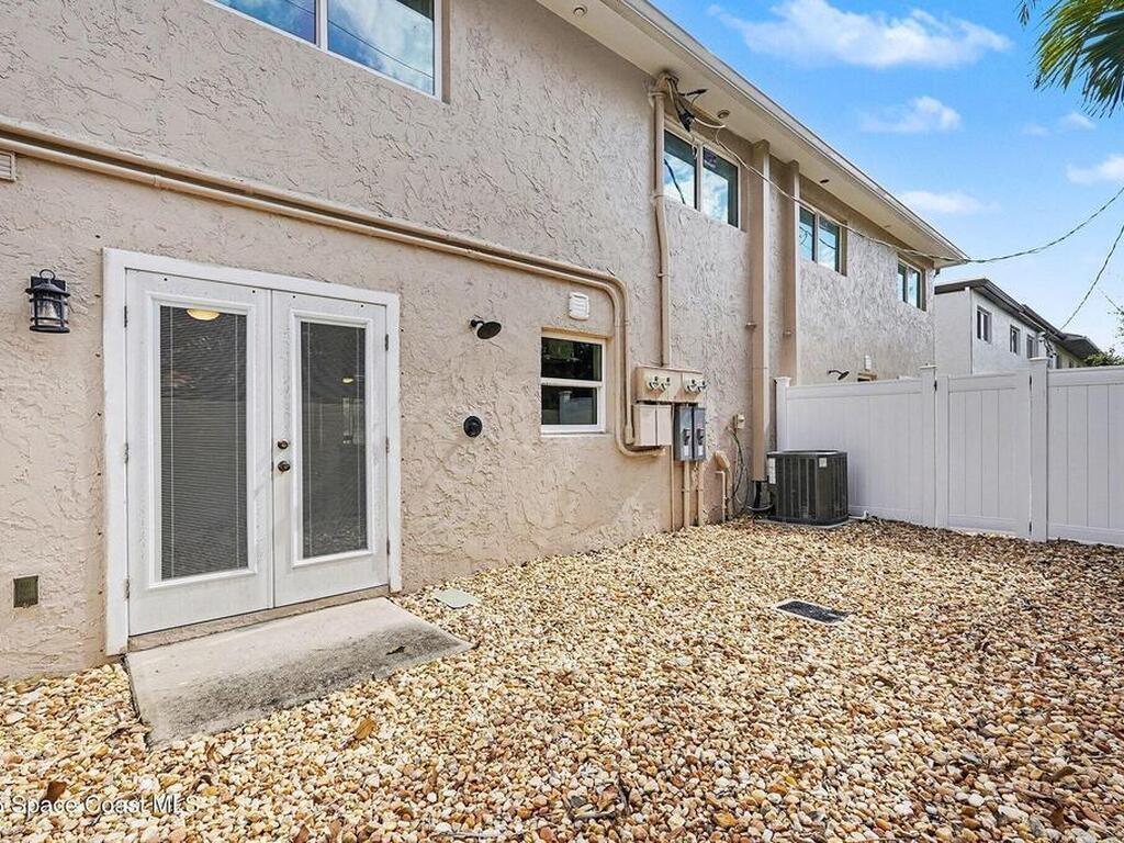 1280 N Jimmy Buffett Memorial Highway, Satellite Beach, FL 32937