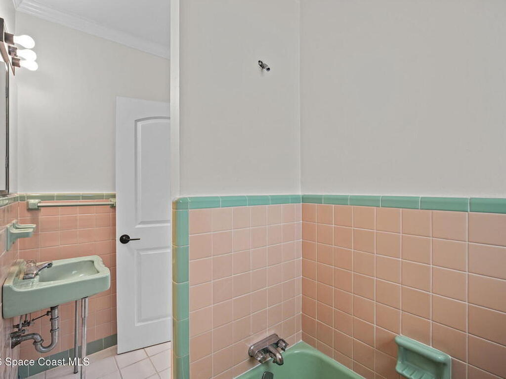 803 N Indian River Drive, Cocoa, FL 32922