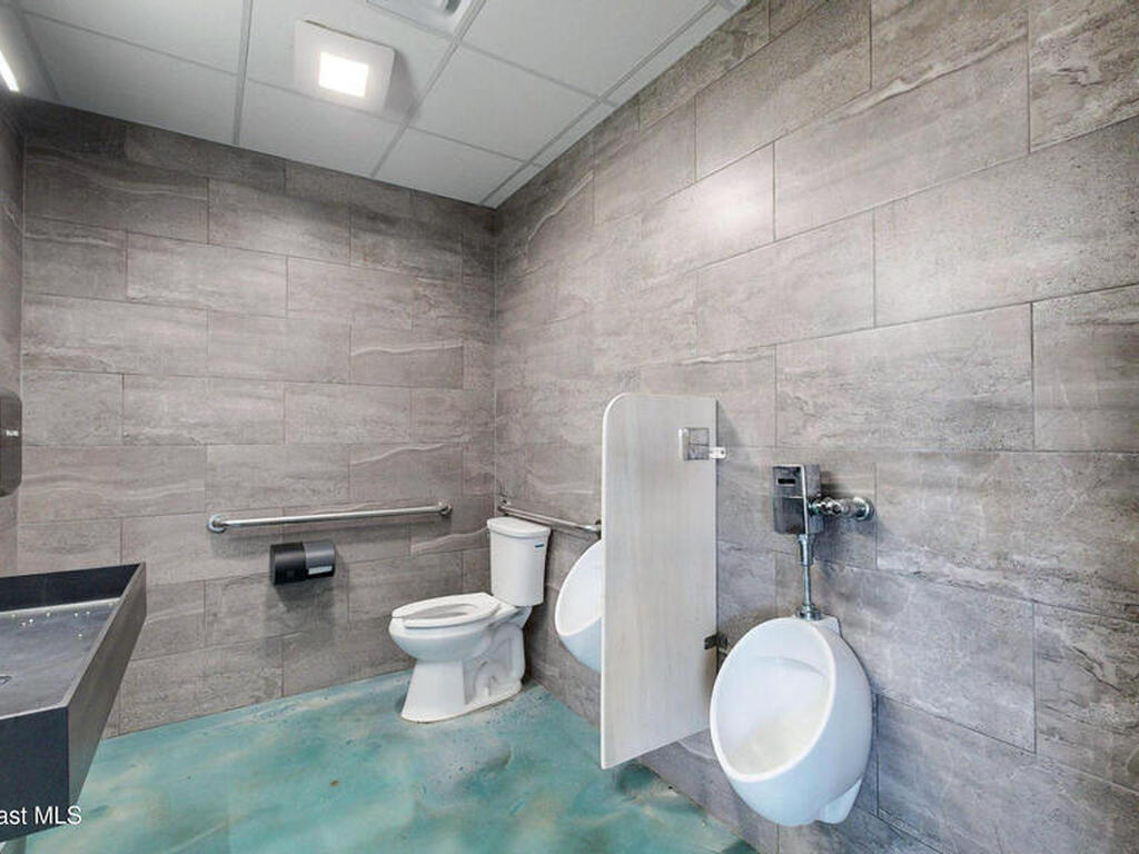 142 N Atlantic Avenue, Cocoa Beach, FL 32931