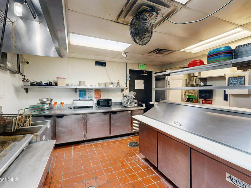 142 N Atlantic Avenue, Cocoa Beach, FL 32931