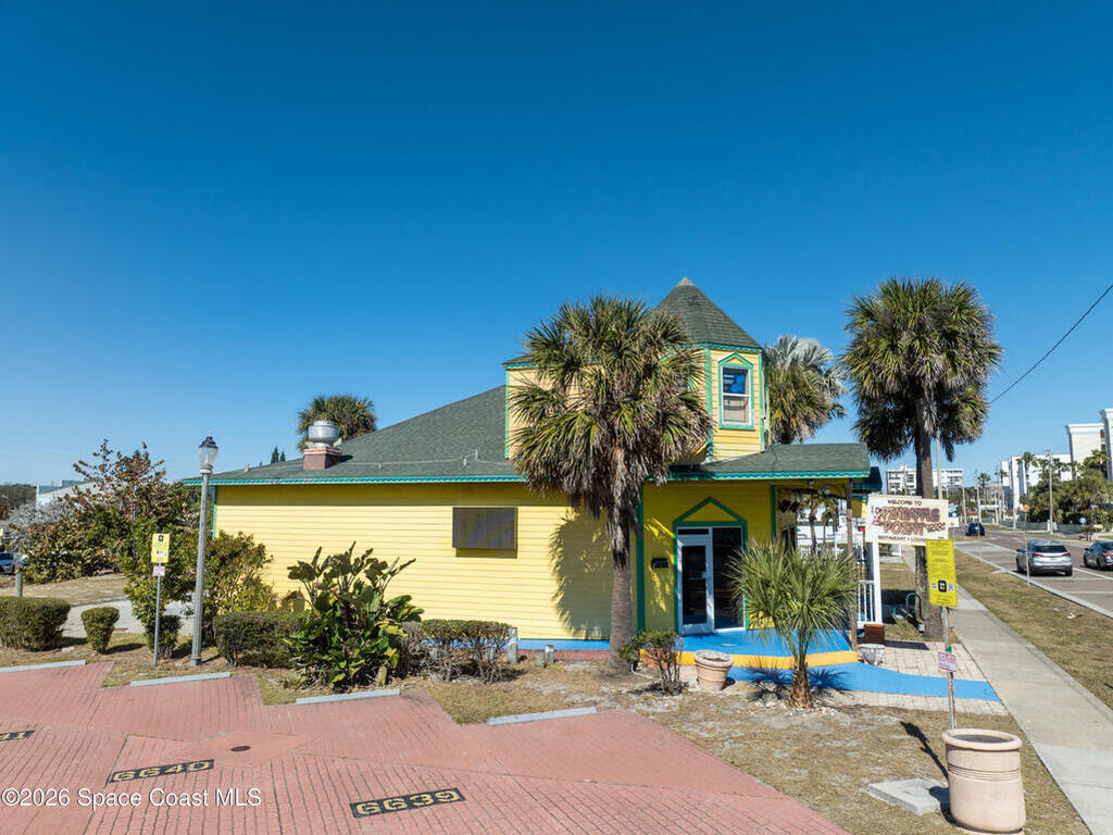 142 N Atlantic Avenue, Cocoa Beach, FL 32931