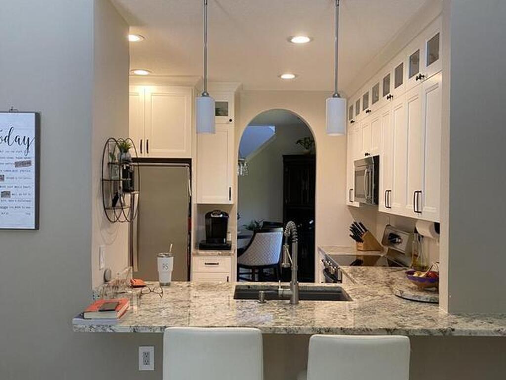 1335 Lara Circle, Rockledge, FL 32955