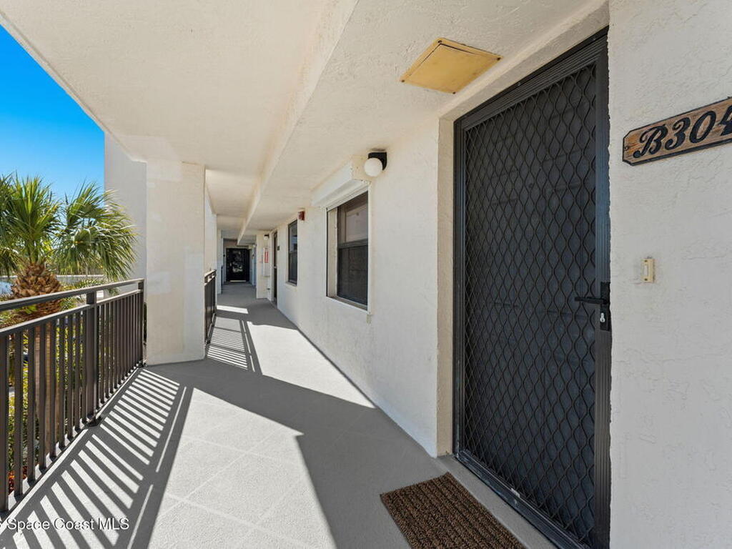 3165 N Atlantic Avenue, Cocoa Beach, FL 32931