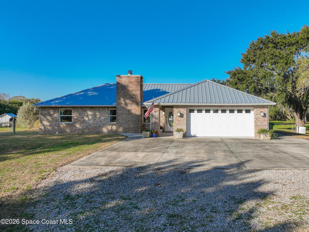 2940 Flounder Creek Road, Mims, FL 32754