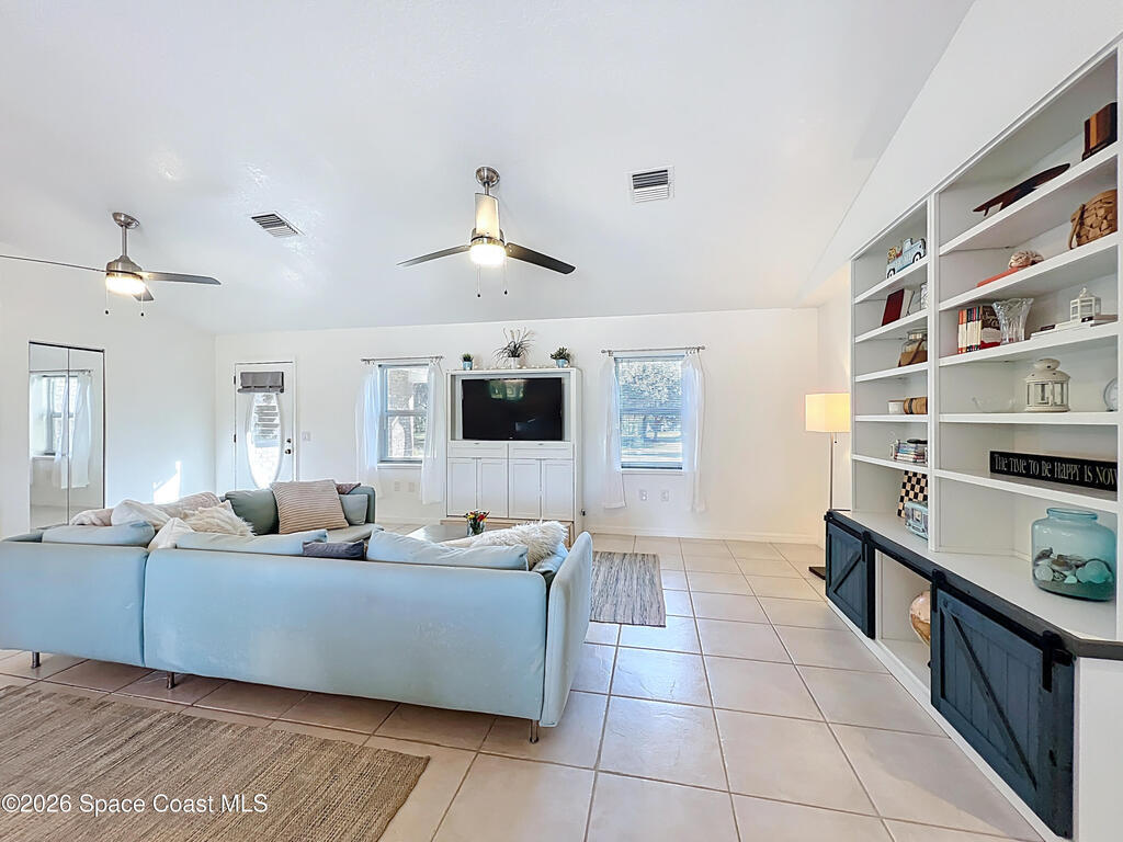 2940 Flounder Creek Road, Mims, FL 32754