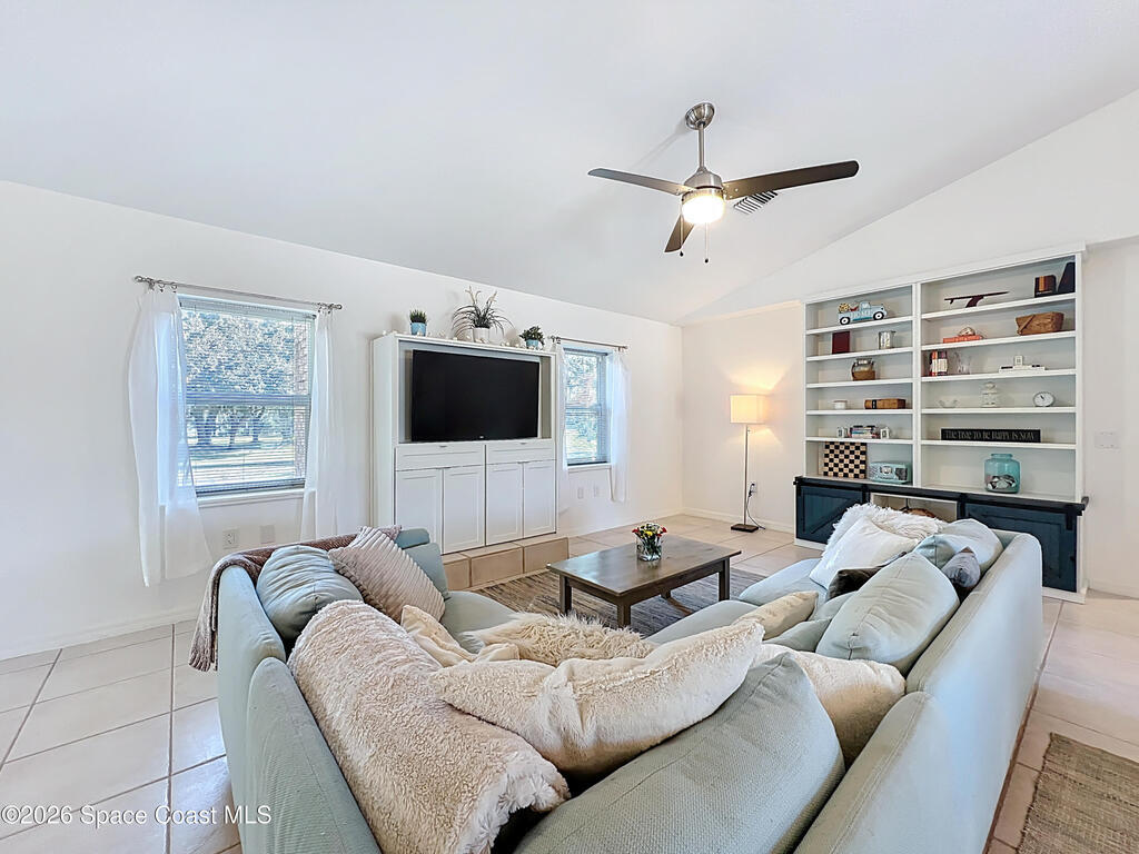 2940 Flounder Creek Road, Mims, FL 32754