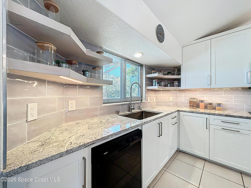 2940 Flounder Creek Road, Mims, FL 32754