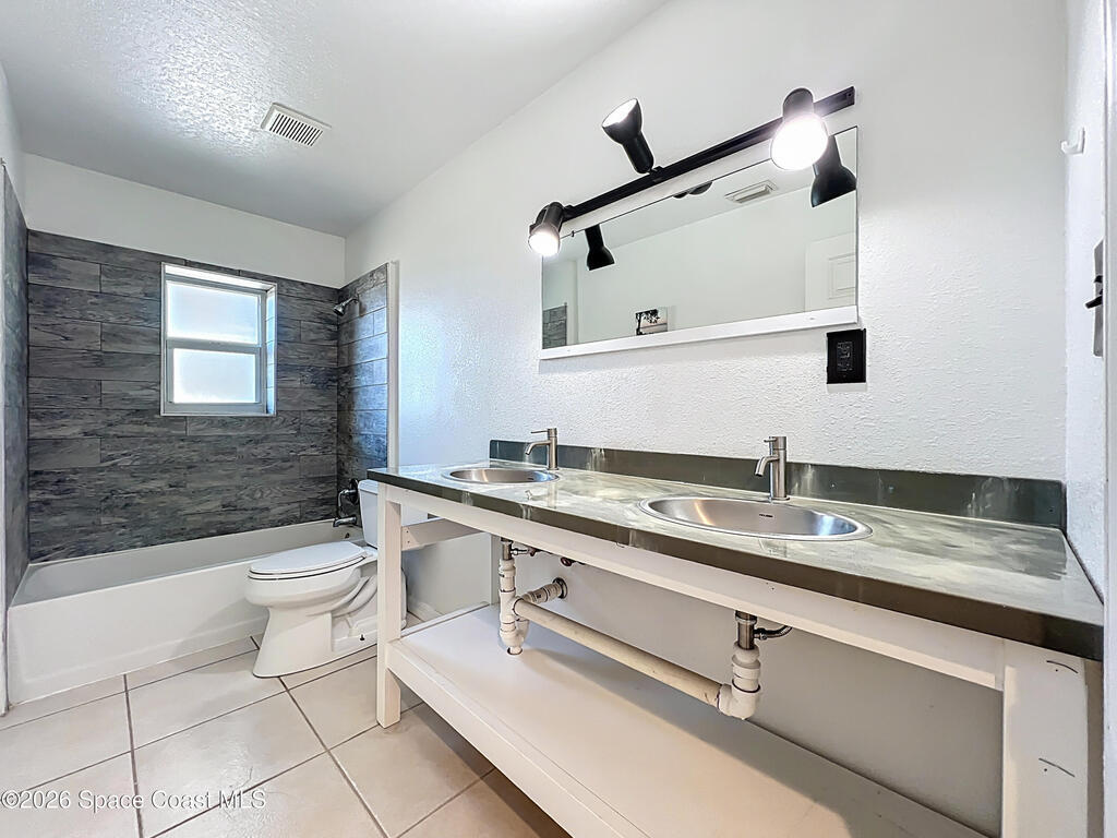 2940 Flounder Creek Road, Mims, FL 32754