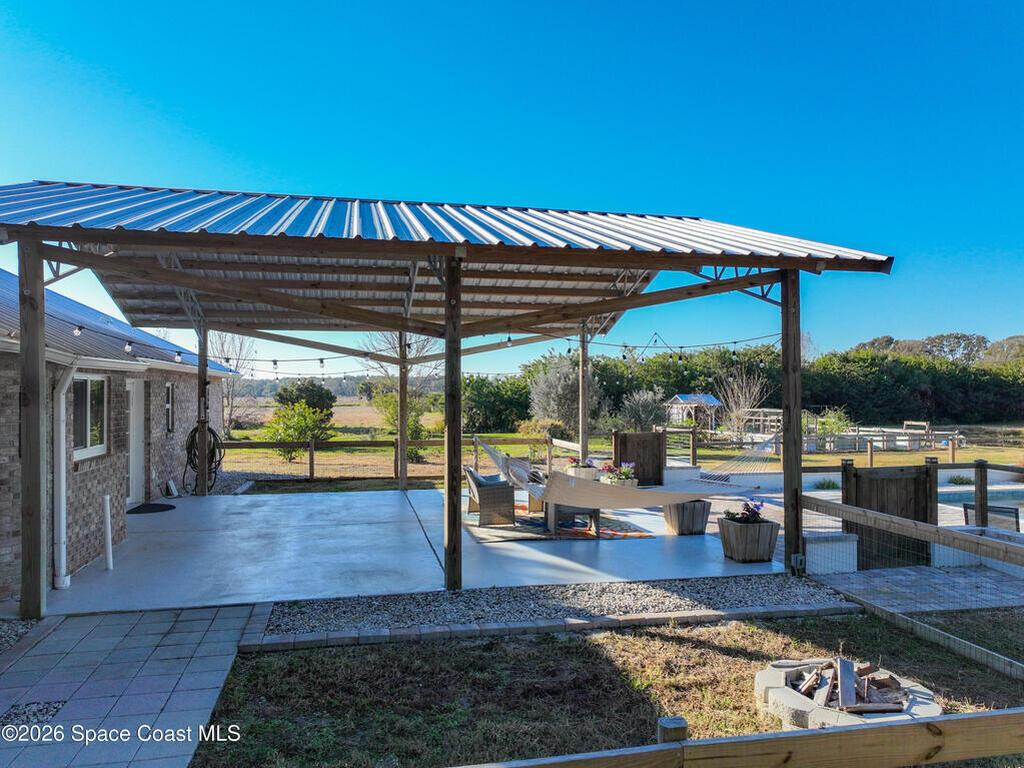 2940 Flounder Creek Road, Mims, FL 32754