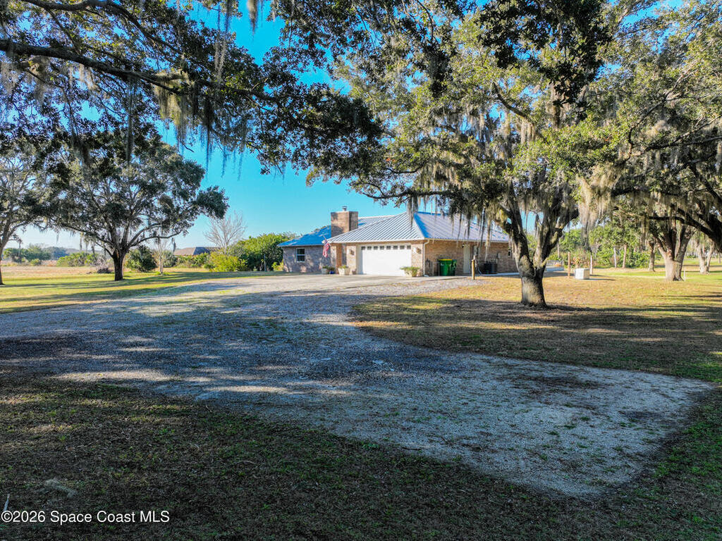 2940 Flounder Creek Road, Mims, FL 32754