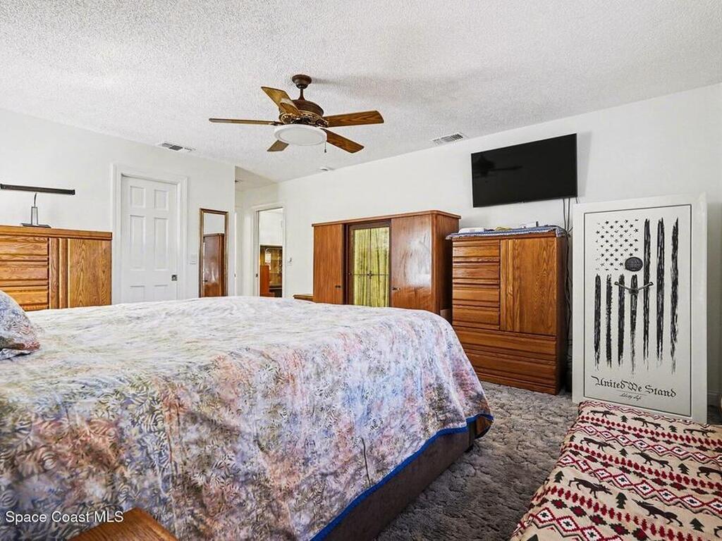 457 Wildwood Avenue, Palm Bay, FL 32908