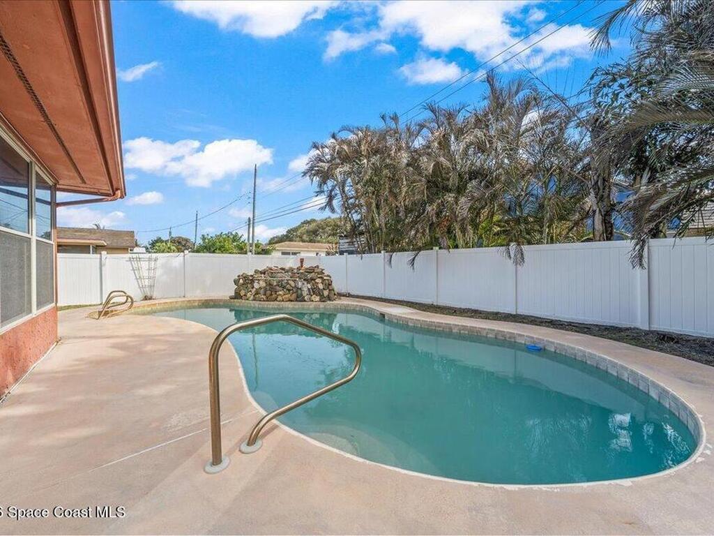 365 Sheridan Avenue, Satellite Beach, FL 32937