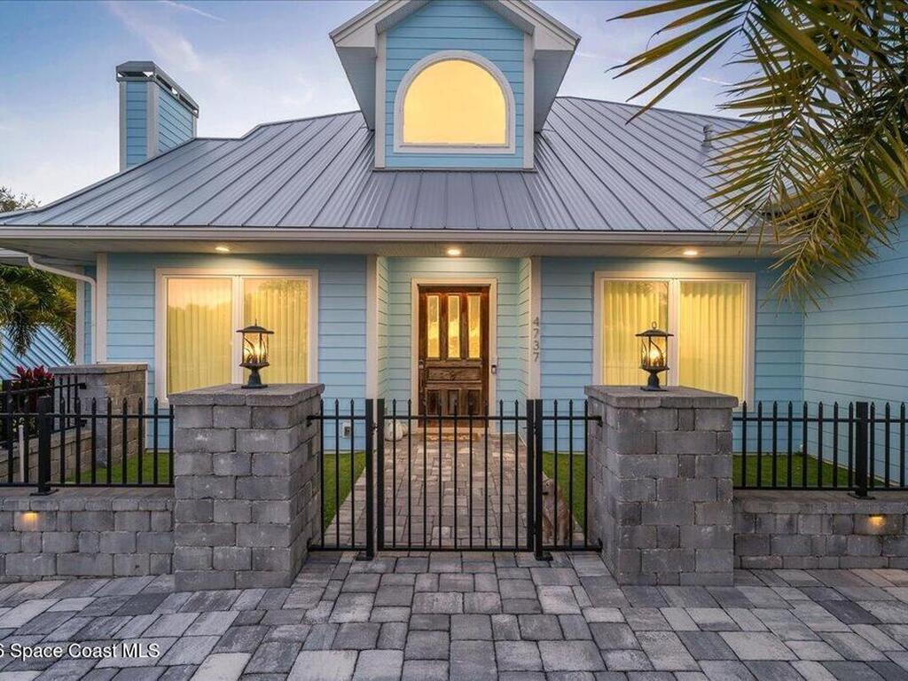 4737 S Tropical Trail, Merritt Island, FL 32952