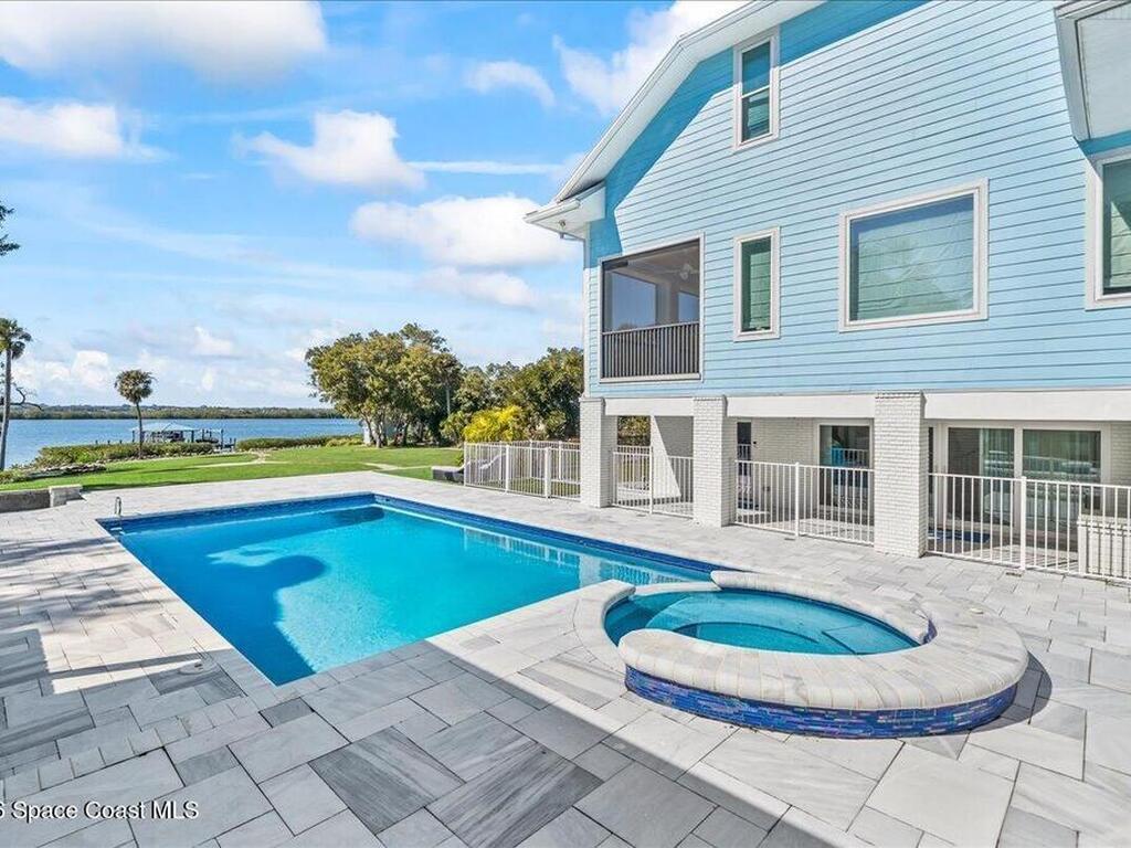 4737 S Tropical Trail, Merritt Island, FL 32952