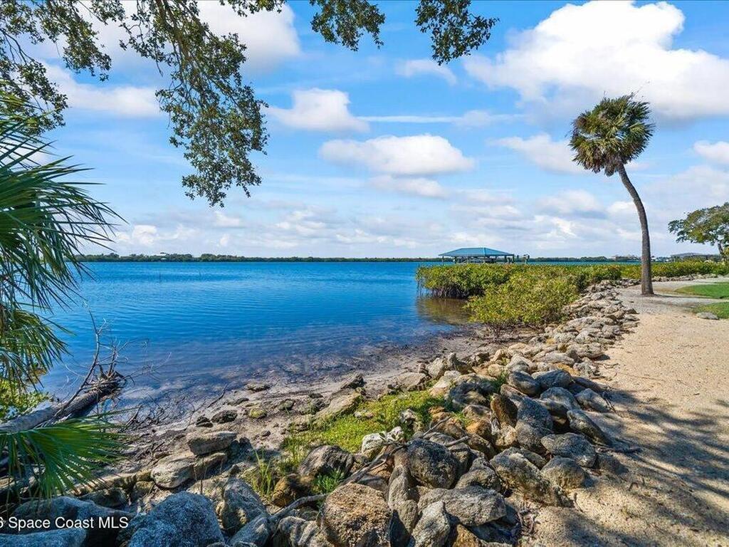 4737 S Tropical Trail, Merritt Island, FL 32952