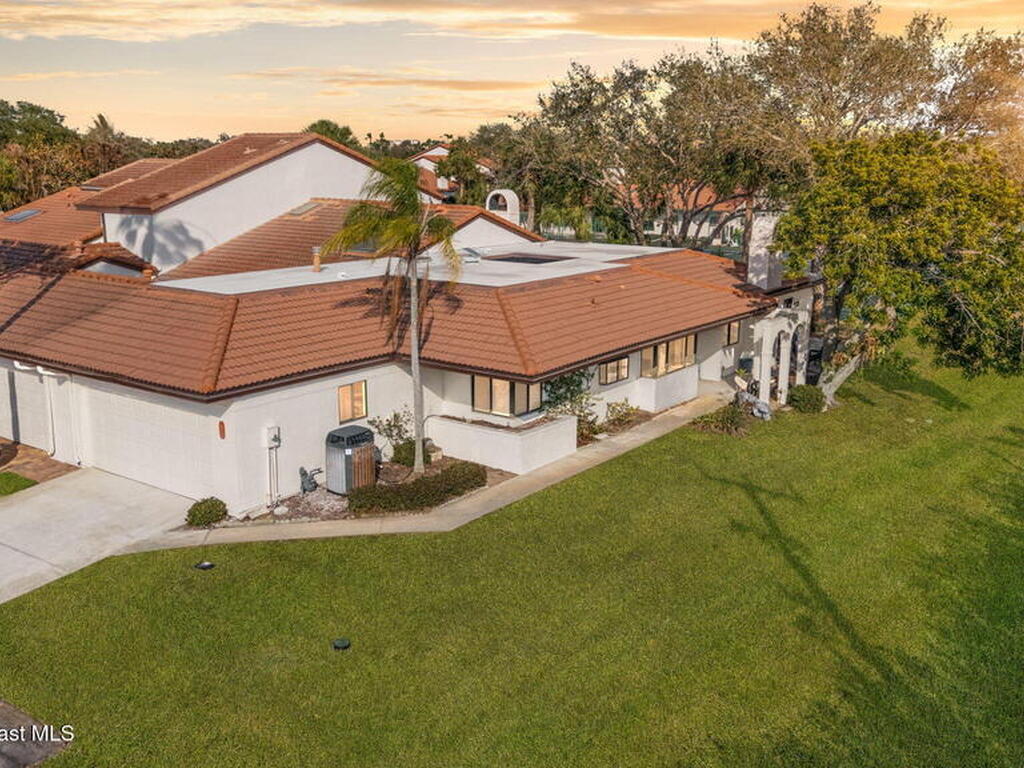 410 Parkside Place, Indian Harbour Beach, FL 32937