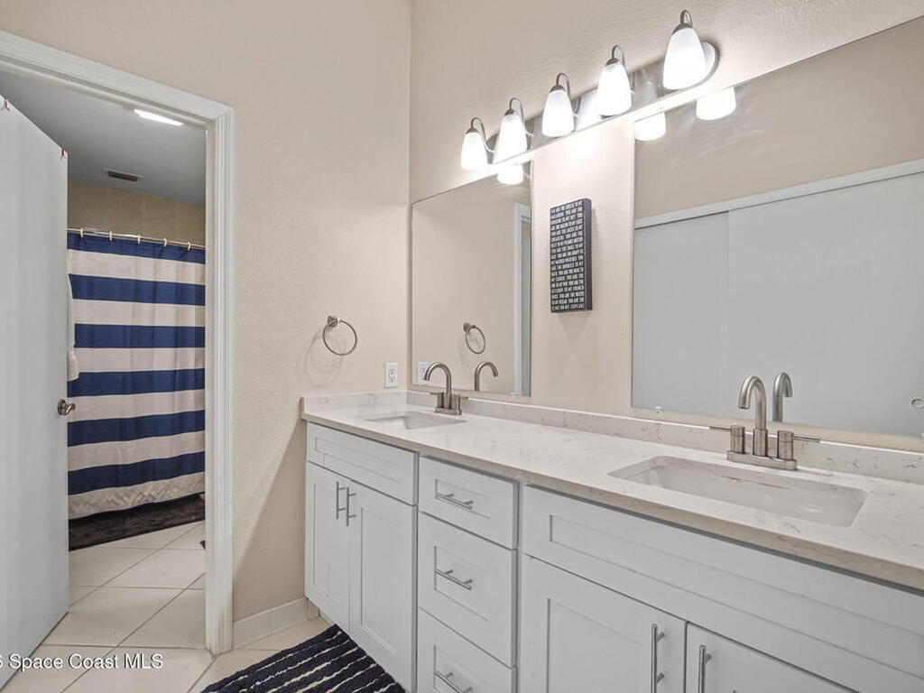 410 Parkside Place, Indian Harbour Beach, FL 32937