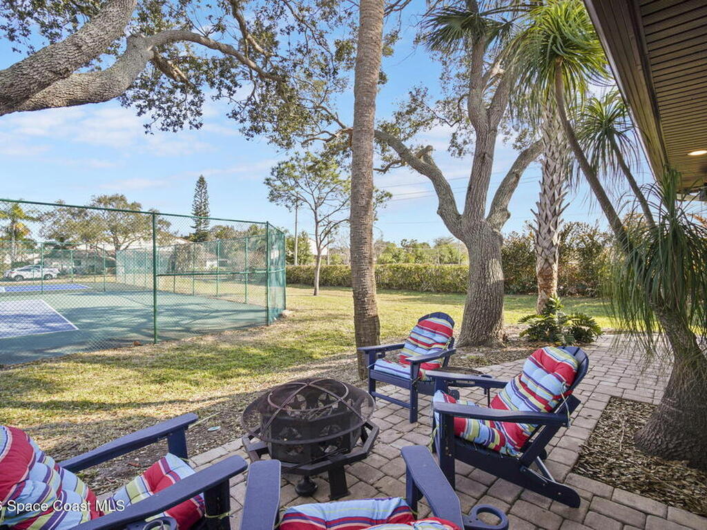 410 Parkside Place, Indian Harbour Beach, FL 32937