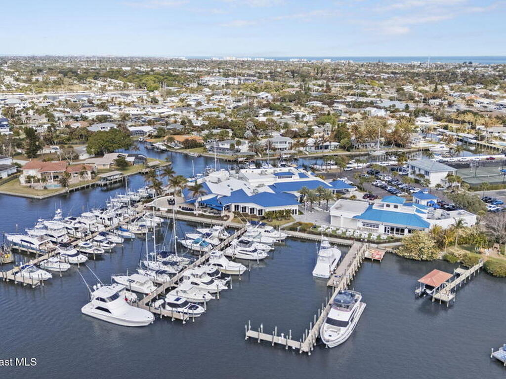 410 Parkside Place, Indian Harbour Beach, FL 32937