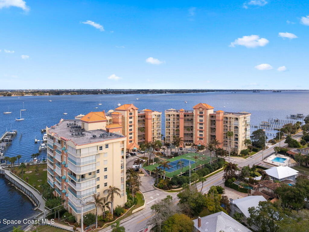 102 Riverside Drive, Cocoa, FL 32922