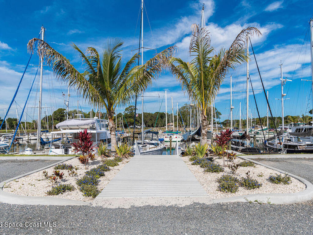 2730 Cutlass Point Lane, Merritt Island, FL 32953