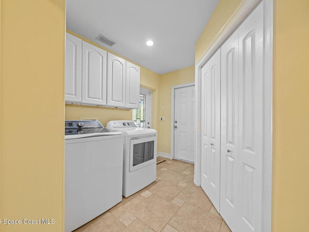 1855 Plantation Circle, Palm Bay, FL 32909