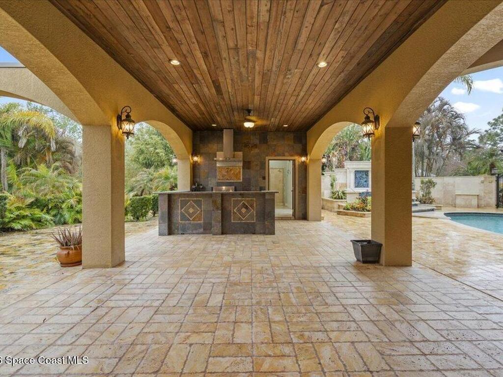 1855 Plantation Circle, Palm Bay, FL 32909