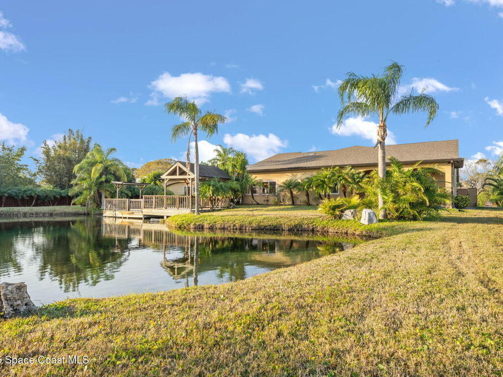 1855 Plantation Circle, Palm Bay, FL 32909