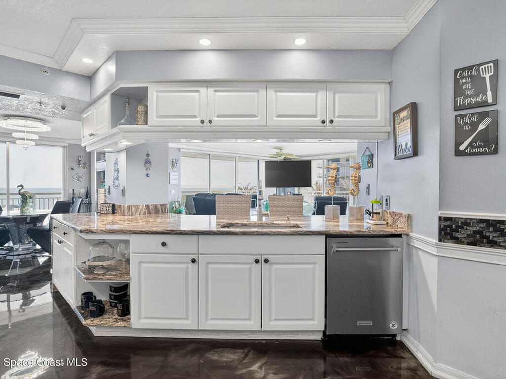 925 N Highway A1a, Indialantic, FL 32903