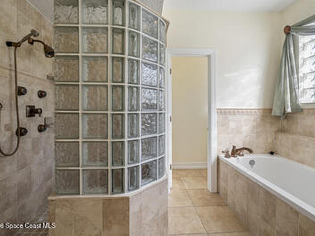 2205 Arnold Lane, Malabar, FL 32950