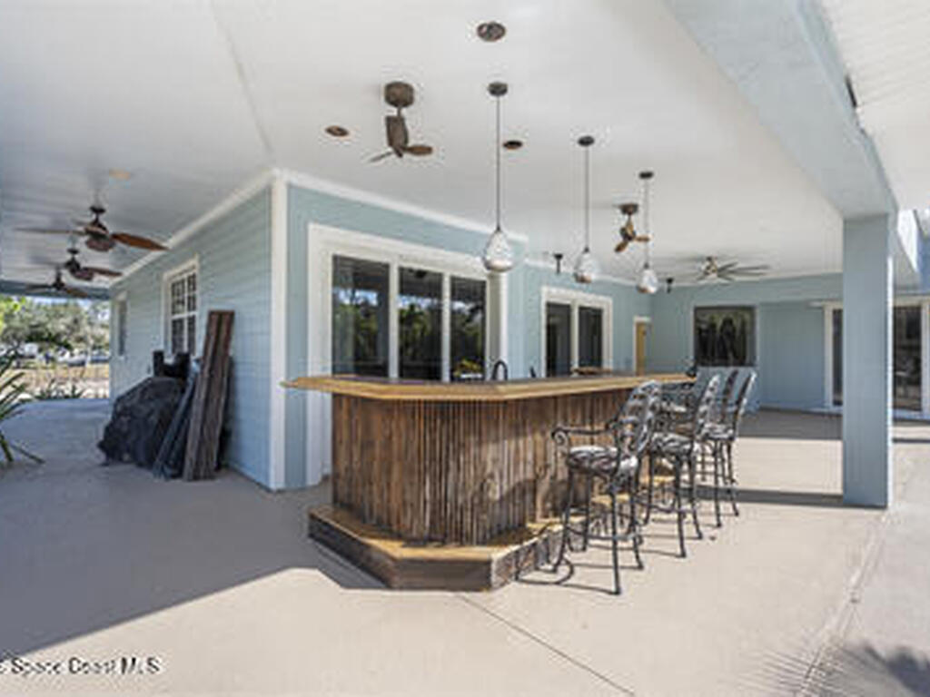 2205 Arnold Lane, Malabar, FL 32950