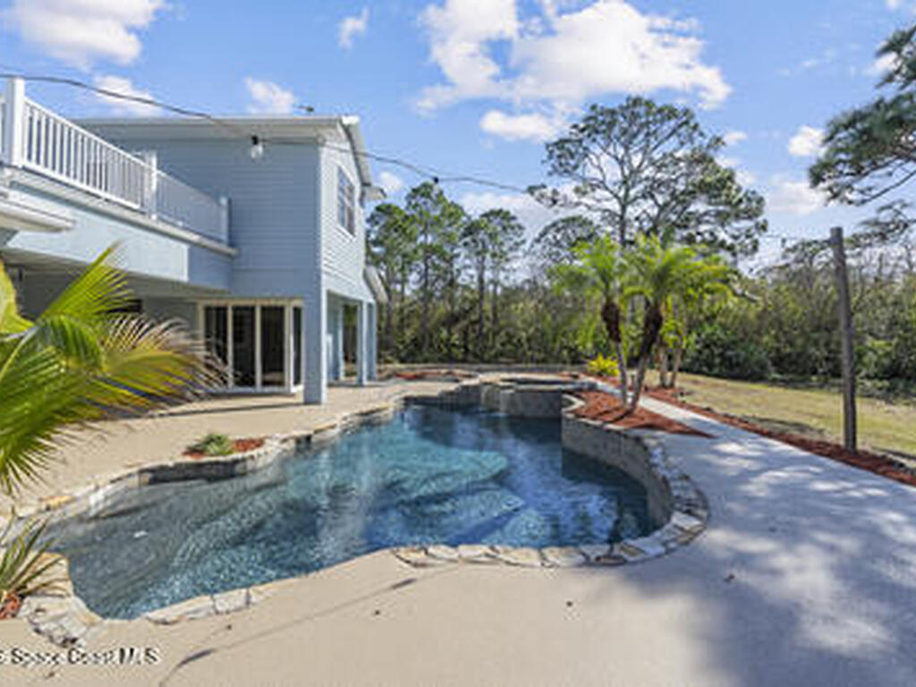 2205 Arnold Lane, Malabar, FL 32950