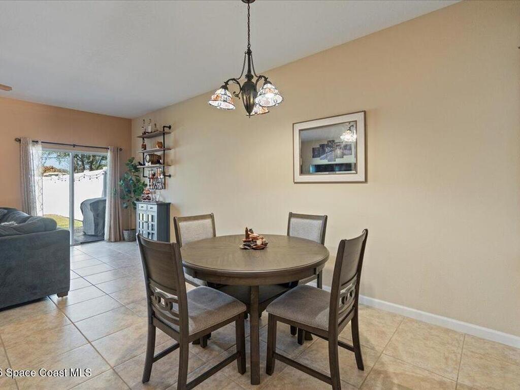 2565 Revolution Street, Melbourne, FL 32935