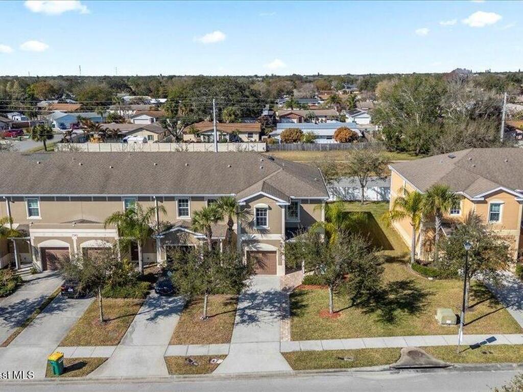 2565 Revolution Street, Melbourne, FL 32935