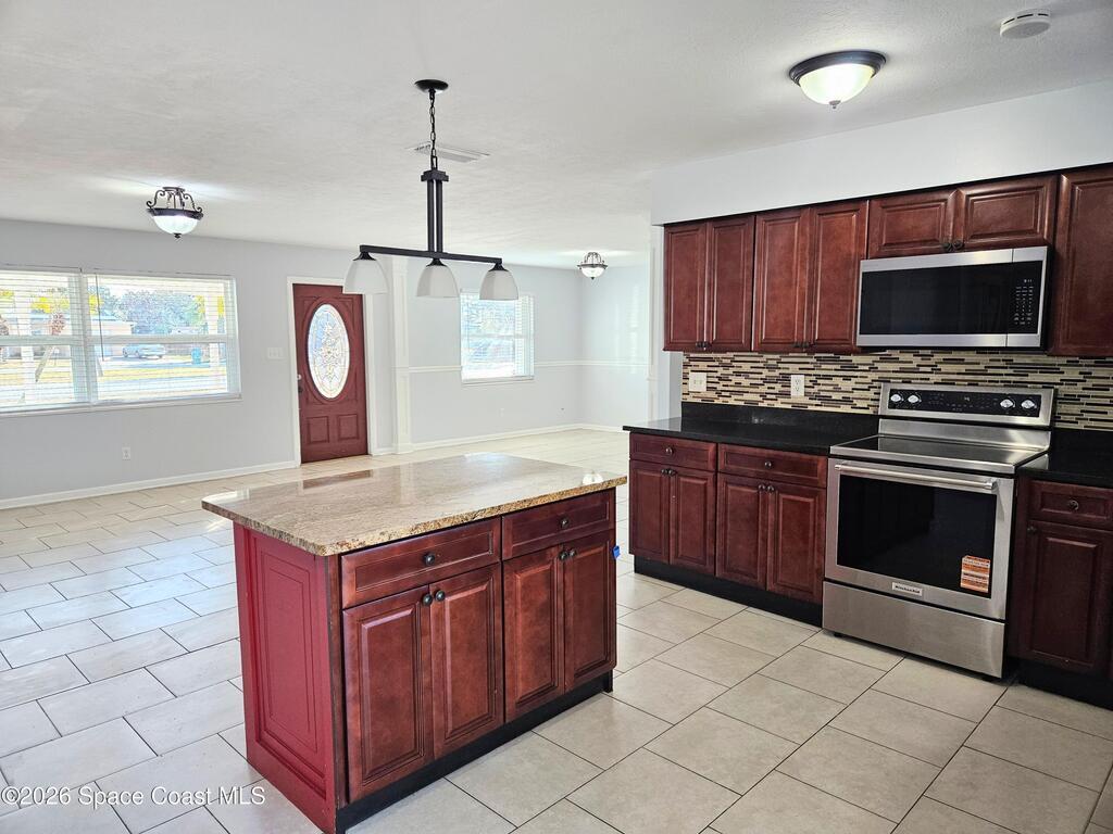 435 S Courtenay Parkway, Merritt Island, FL 32952
