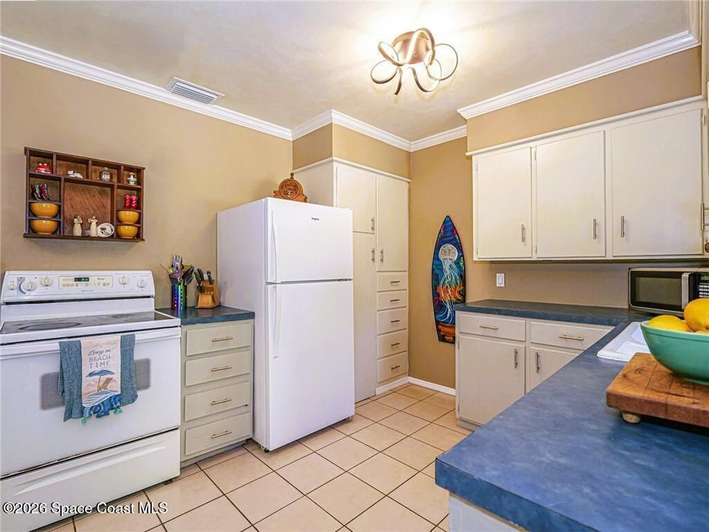 2049 50th Avenue, Vero Beach, FL 32966