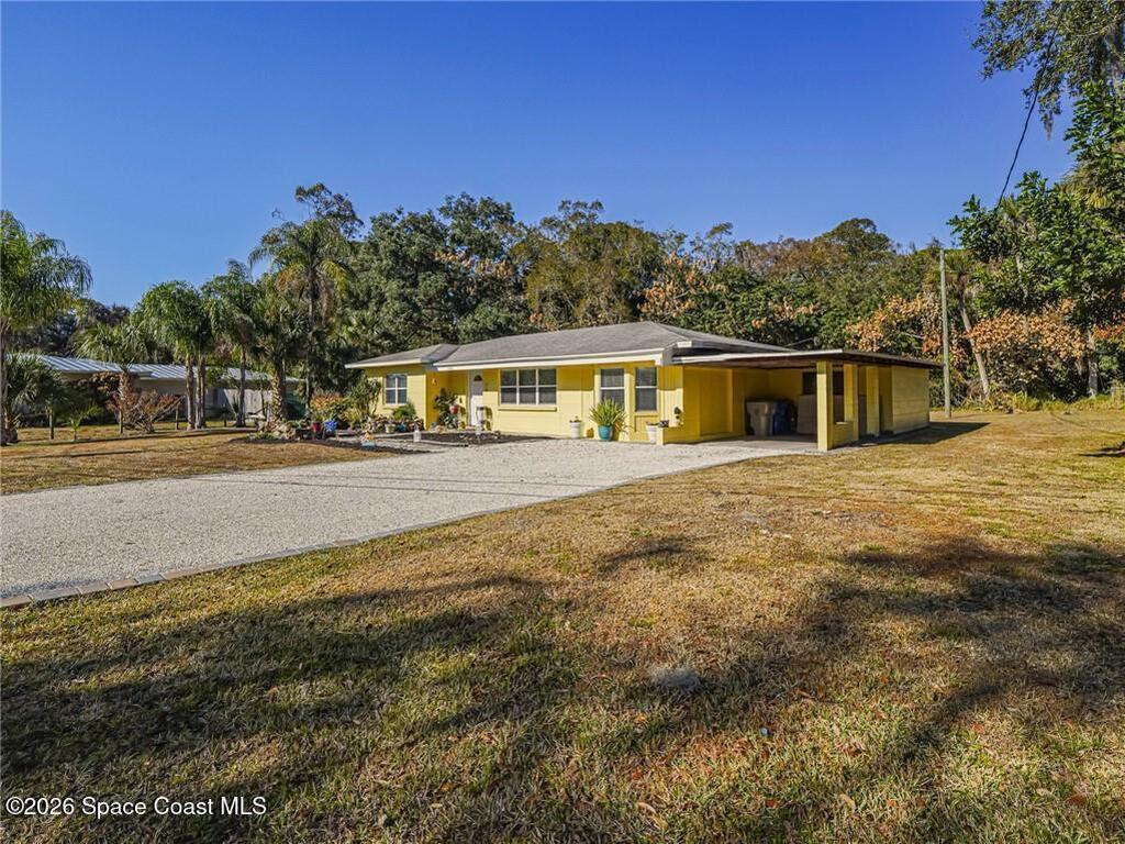 2049 50th Avenue, Vero Beach, FL 32966