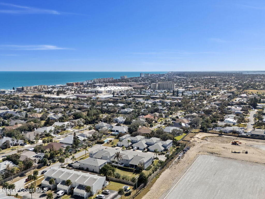 837 Poinsetta Drive, Indian Harbour Beach, FL 32937