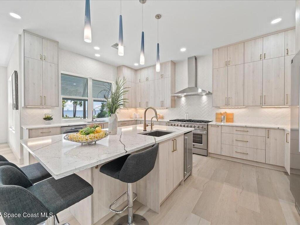 5302 Riveredge Drive, Titusville, FL 32780