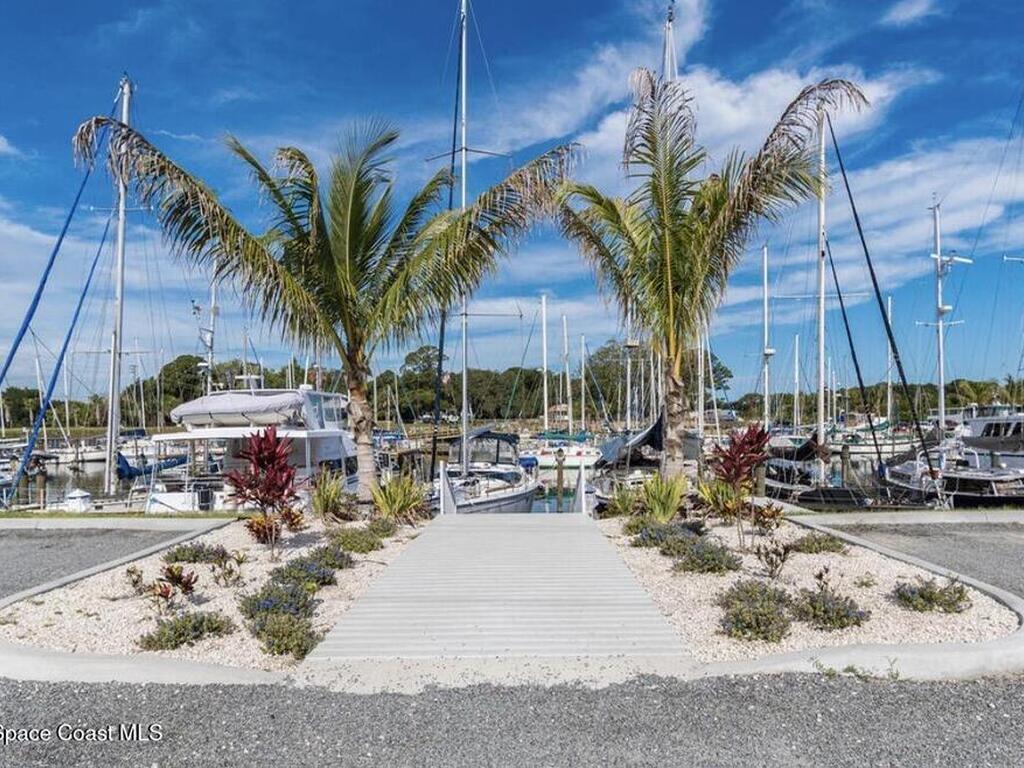 2709 Cutlass Point Lane, Merritt Island, FL 32953