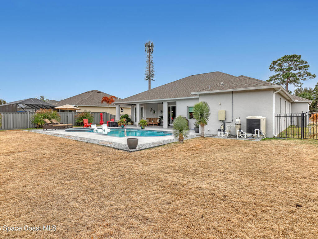 1837 Market Circle, Palm Bay, FL 32905