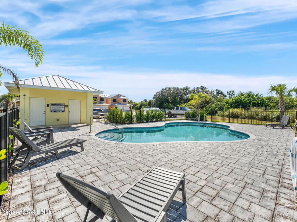 3930 Playa Del Sol Drive, Rockledge, FL 32955