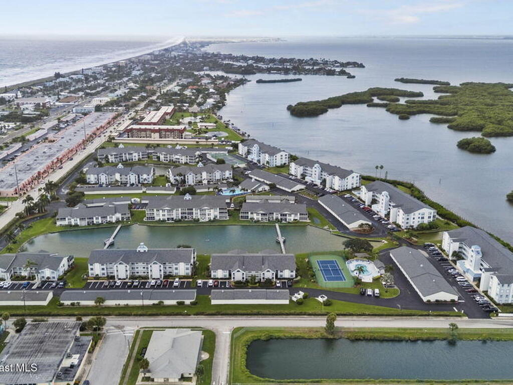 540 S Brevard Avenue, Cocoa Beach, FL 32931