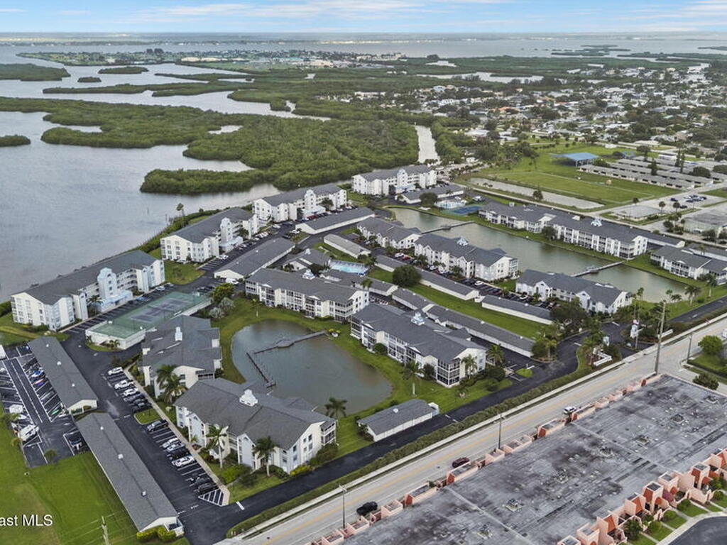 540 S Brevard Avenue, Cocoa Beach, FL 32931