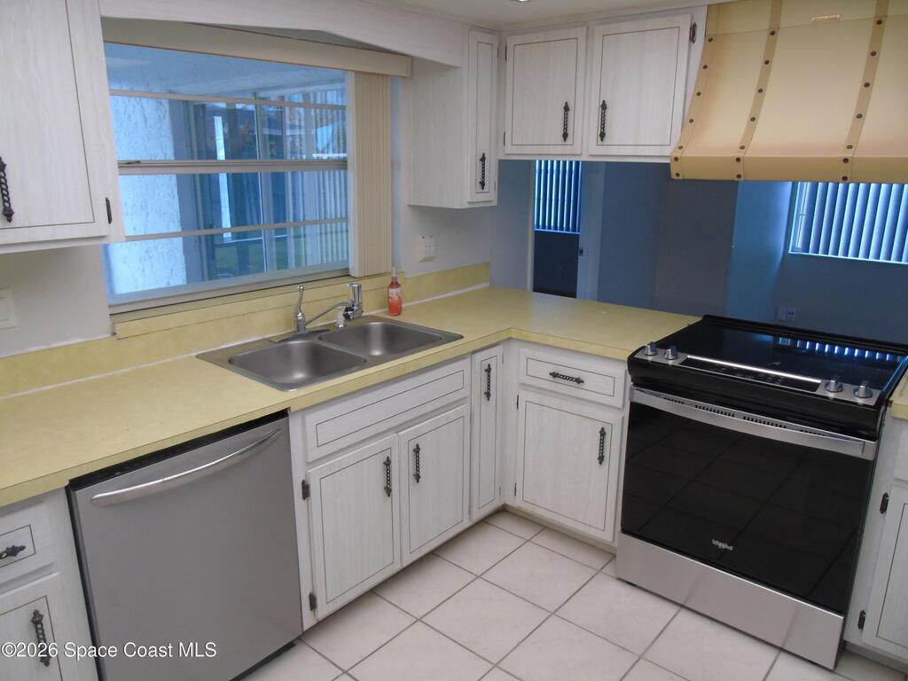 450 Roosevelt Avenue, Satellite Beach, FL 32937