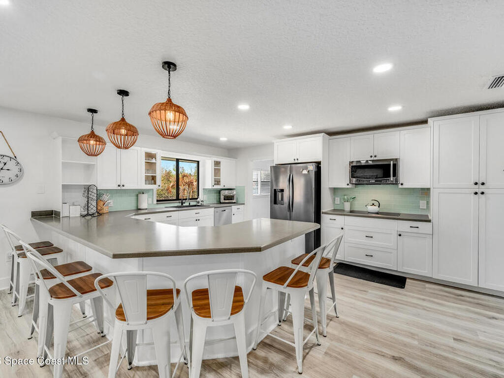 999 Sunswept Road, Palm Bay, FL 32905